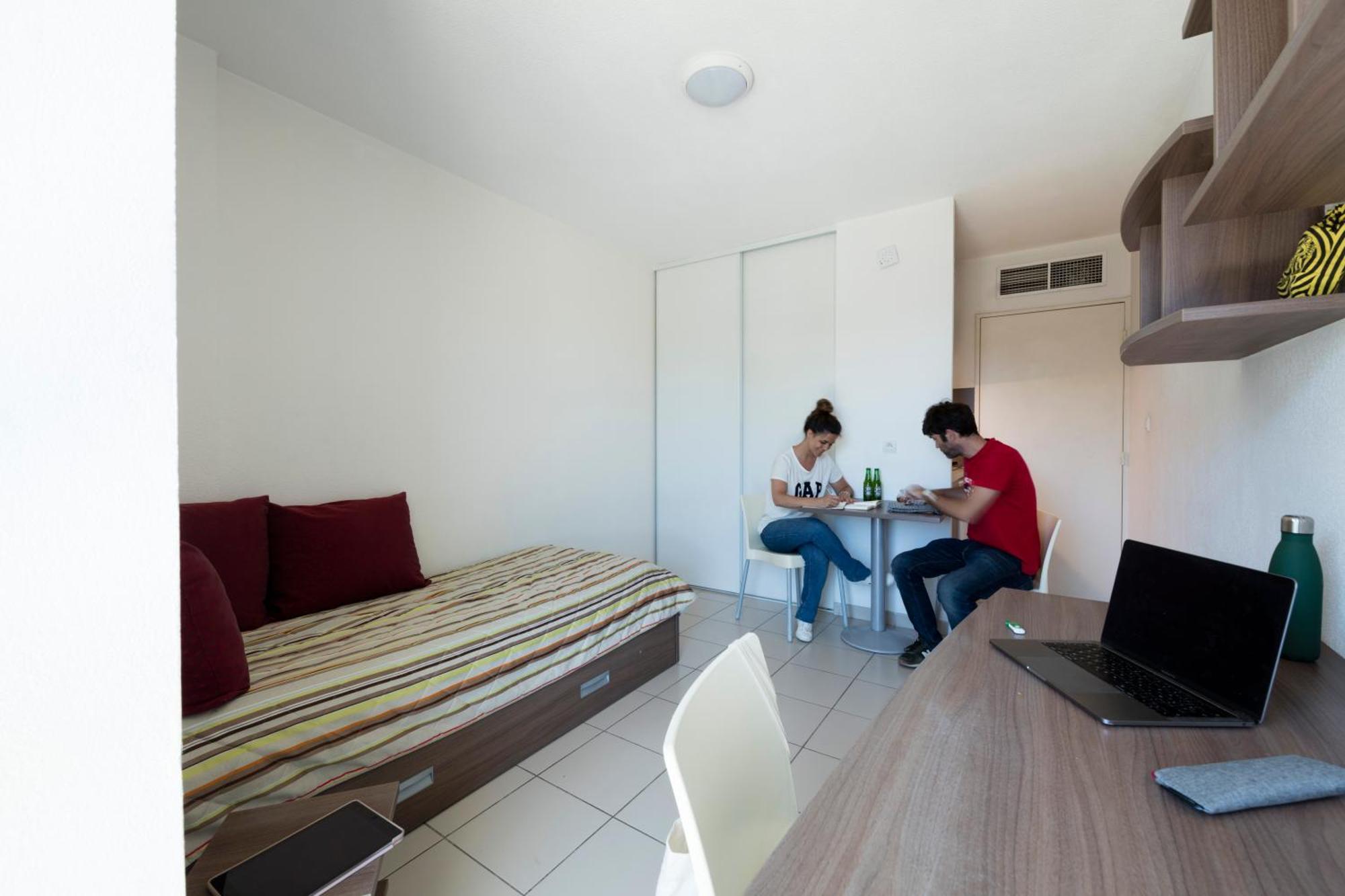 Garden & City Toulon Bagian luar foto